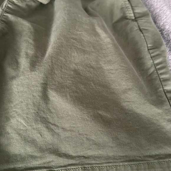 Gap Men’s 7" Easy Shorts With E-Waist, Army Green, NWOT - Picture 2 of 8